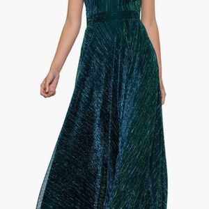 Betsy & Adam Stunning Shimmering Jade Maxi Dress